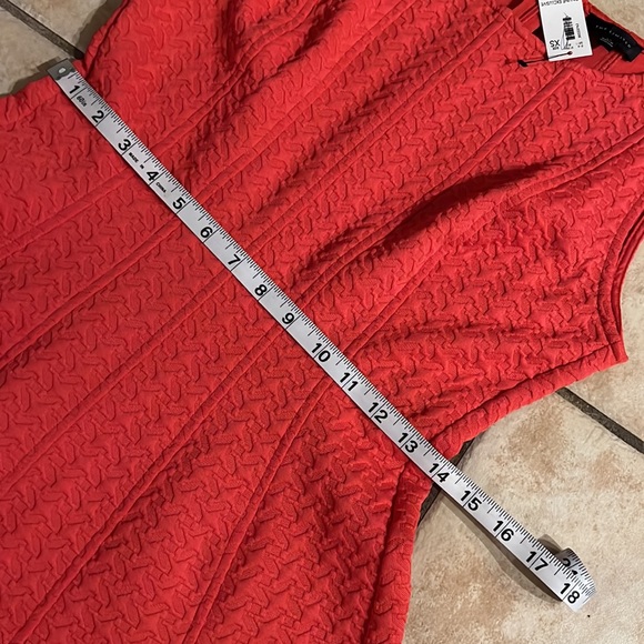 The Limited NWT XS Salmon Colored Sleeveless Fitted Textured Tank Dress - Picture 7 of 10